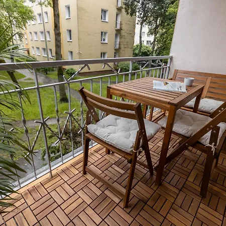 Apartamento Bright Kasprzaka Wola Near Metro Station By Renters Varsovia