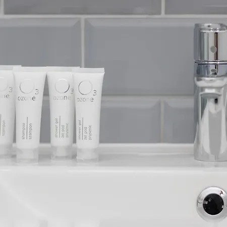 Bright Kasprzaka Wola Near Metro Station By Renters Apartamento Varsovia