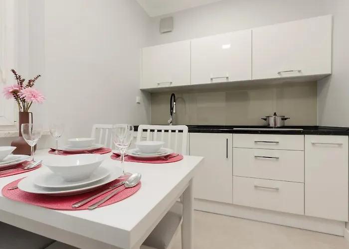 Bright Kasprzaka Wola Near Metro Station By Renters *