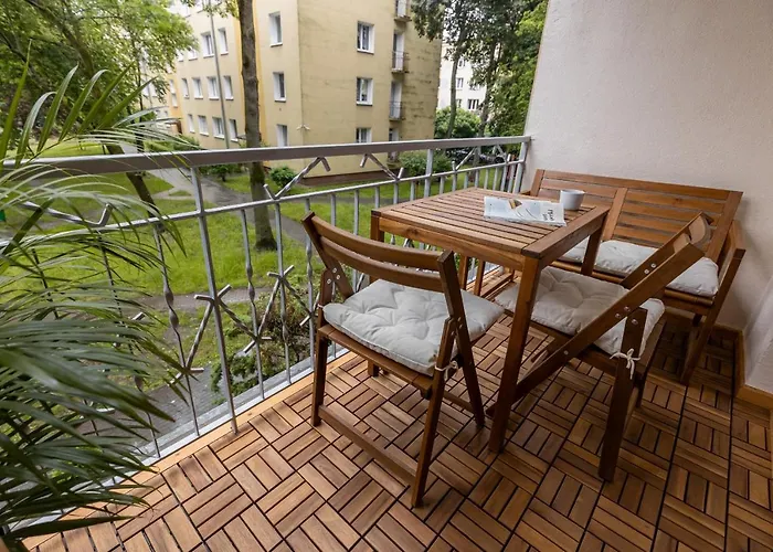 Lejlighed Bright Kasprzaka Wola Near Metro Station By Renters Warszawa