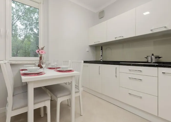 Bright Kasprzaka Wola Near Metro Station By Renters Lejlighed Warszawa